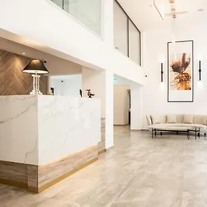 Roseum Boutique Szálloda Lárnaka